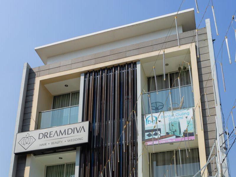 Reddoorz Near Setrasari Mall 4 Bandung Exteriör bild
